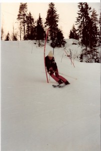 -79 luku Heikki Joutsen Koli välijyrkkä SL , silloin laskettiin toisenlaisella tyylillä pujottelua         